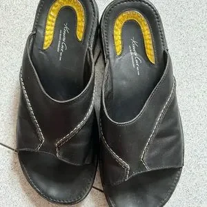 Vintage Kenneth Cole leather slides with silver technology Kenneth Cole | Shoes | Vintage Kenneth Cole Leather Slides  main image 4